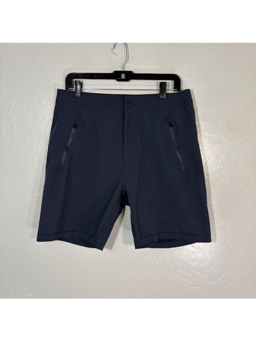 Mack Weldon Shorts Mens Medium Blue 5.5 Inseam Athletic Zip Pockets Running